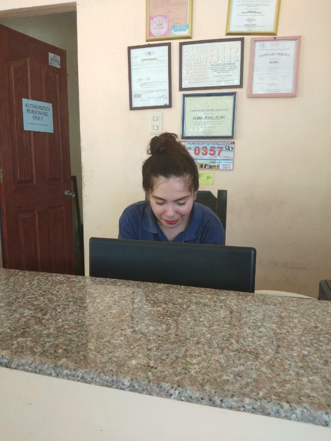 Reddoorz Premium @ Napaling Point Tangnan Hotel Екстериор снимка