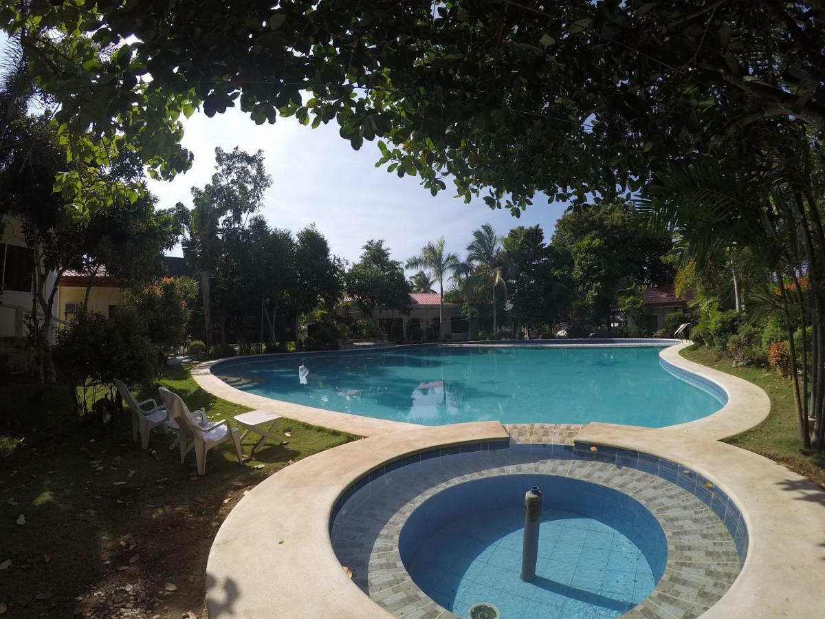 Reddoorz Premium @ Napaling Point Tangnan Hotel Екстериор снимка