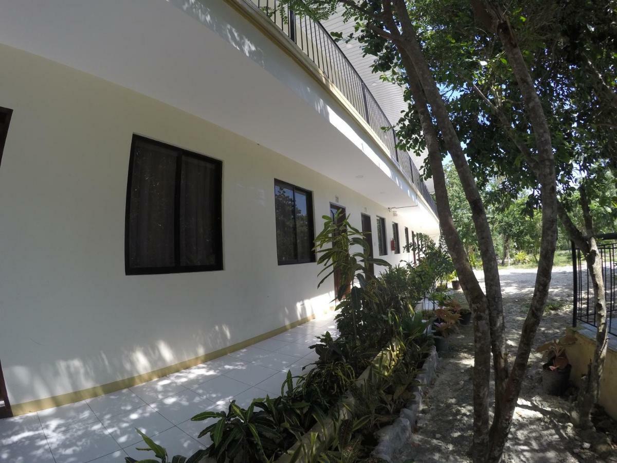 Reddoorz Premium @ Napaling Point Tangnan Hotel Екстериор снимка