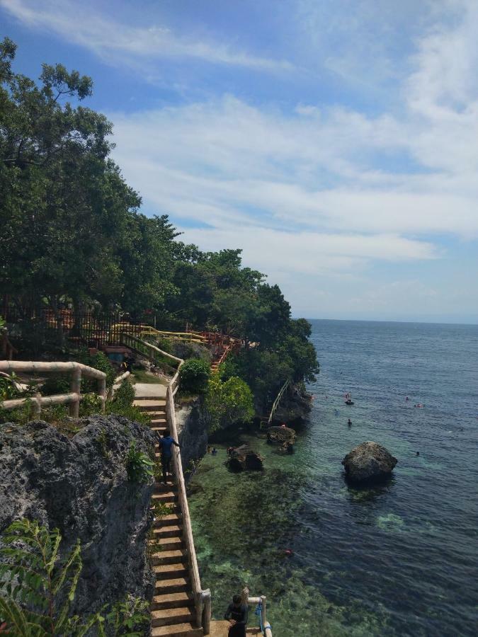 Reddoorz Premium @ Napaling Point Tangnan Hotel Екстериор снимка